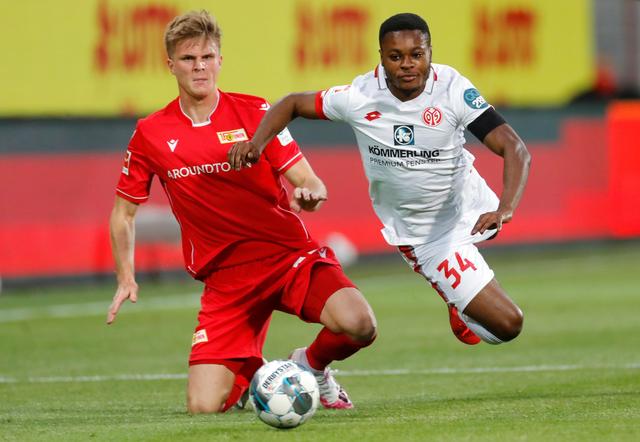 分析王曼昱 分析王曼昱