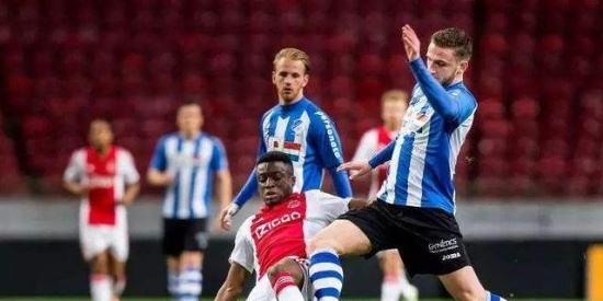 而通过与一 而通过与一