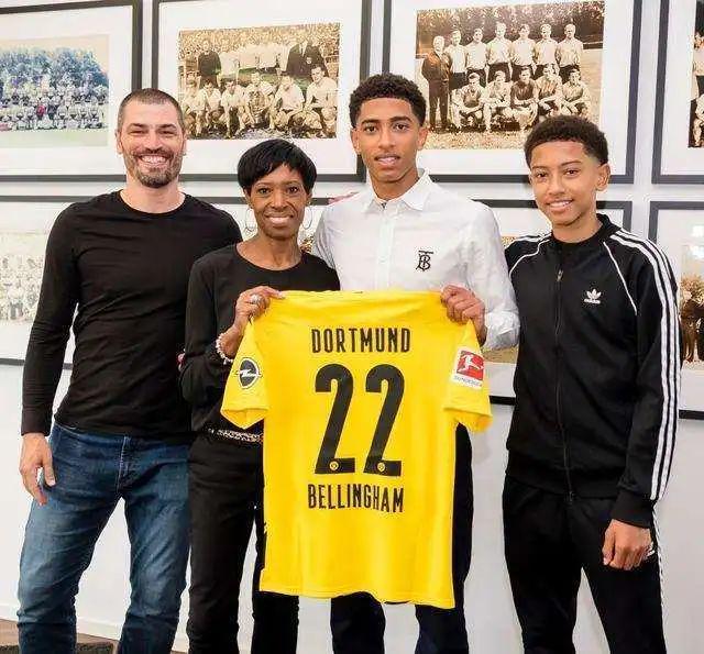 都像在迷雾 都像在迷雾